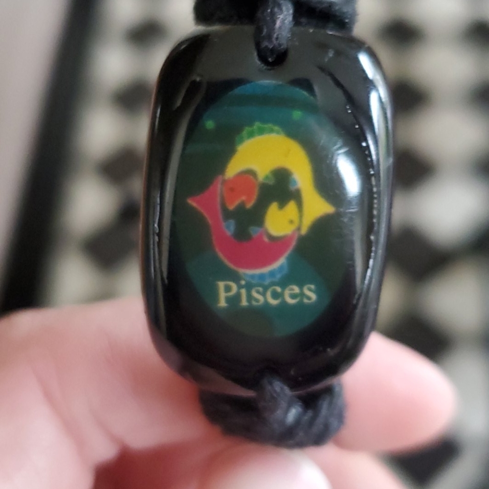 🌼 5 for 25.00 Pisces bracelet